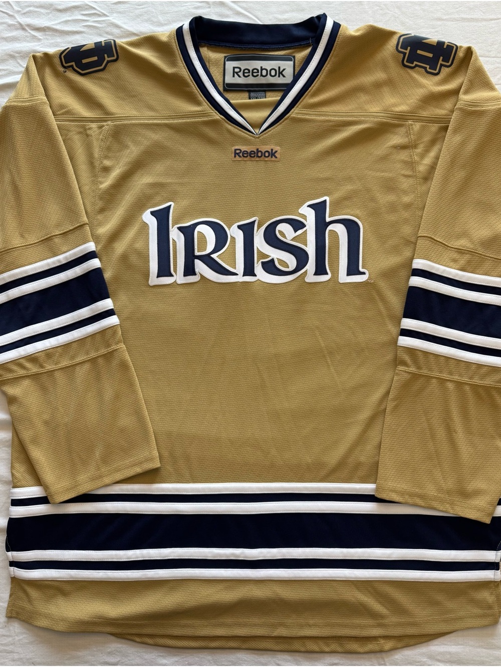 Reebok Men's Notre Dame “Irish”Hockey Sweater/ Jersey in Gold/Navy Size XXL B10